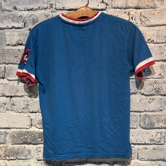 Chicago Cubs Red Jacket Logo Tee - Picture 6 of 6